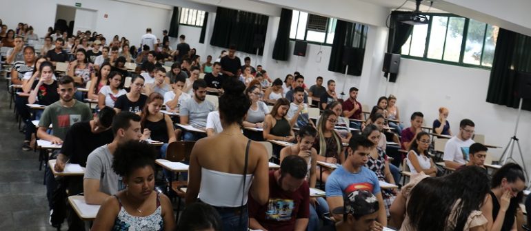 200 candidatos no vestibular agendado da Univás